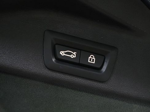 Used 2021 BMW X5 sDrive40i w/ M Sport Package image 31