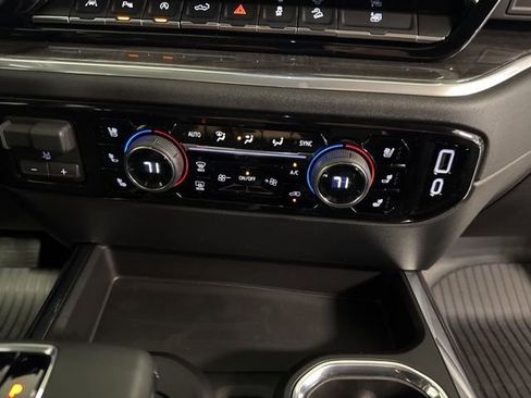 New 2026 Chevrolet Silverado 1500 LTZ w/ LTZ Convenience Package II AWD/4WD image 33