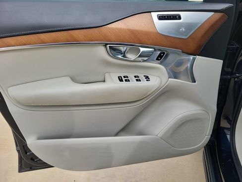 Used 2017 Volvo XC90 T6 Inscription w/ Vision Package AWD/4WD image 23