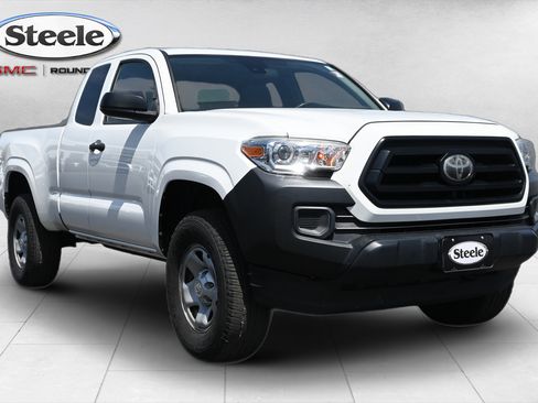 Used 2020 Toyota Tacoma SR RWD image 3