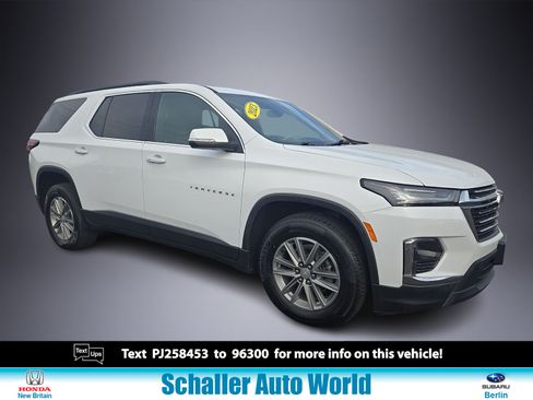 Used 2023 Chevrolet Traverse LT AWD/4WD image 1