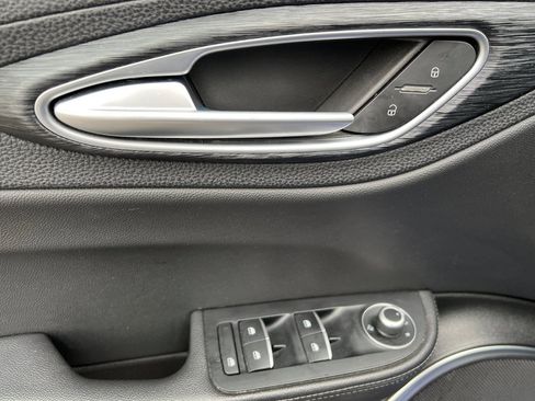 Used 2022 Alfa Romeo Giulia Sprint image 12