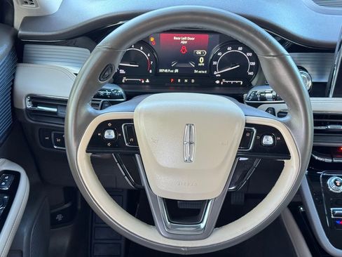 Used 2021 Lincoln Corsair AWD w/ Rear Removable Package Tray image 20