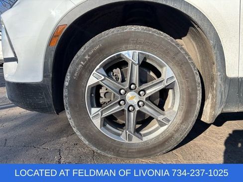 Used 2024 Chevrolet Blazer LT w/ Convenience Package image 6