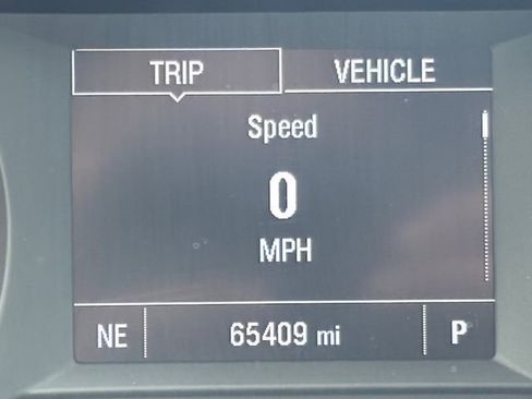 Used 2024 Chevrolet Trax RS w/ Driver Confidence Package FWD image 34