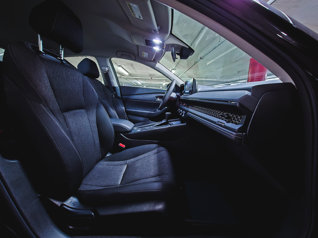 Used 2023 Honda Accord LX image 31