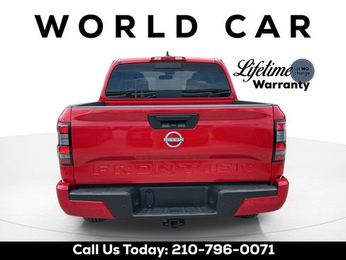 Used 2025 Nissan Frontier SV w/ SV Convenience Package RWD image 4