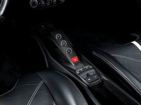 Used 2019 Ferrari 488 Spider image 28