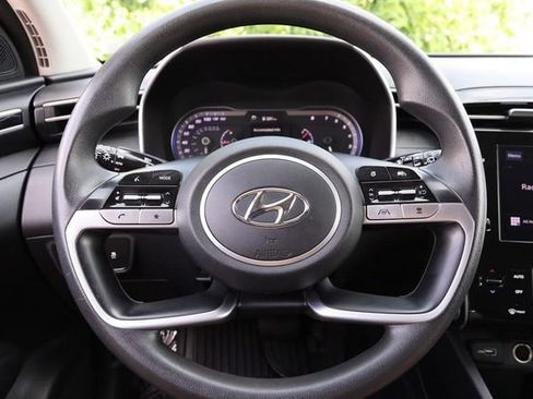 Used 2024 Hyundai Tucson SEL FWD image 11