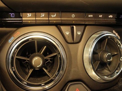 Used 2018 Chevrolet Camaro LT image 23