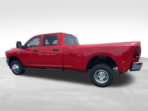 New 2026 RAM 3500 Tradesman AWD/4WD image 5