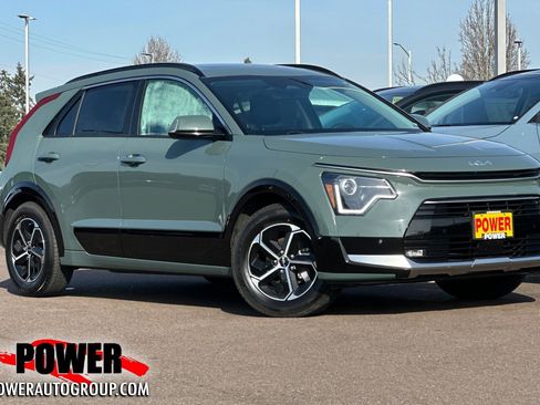 Used 2024 Kia Niro SX image 1