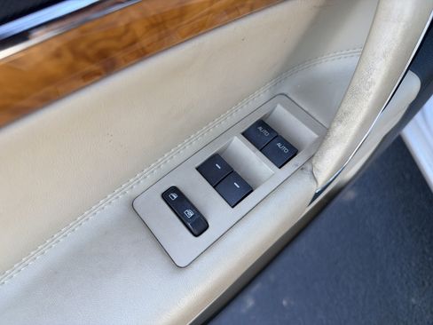 Used 2012 Lincoln MKZ FWD image 15