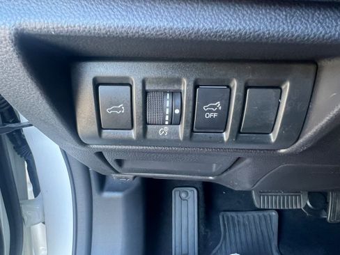 Certified 2024 Subaru Outback Premium image 11