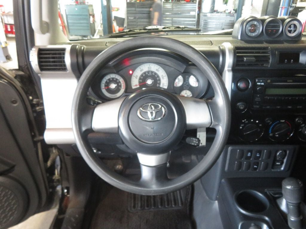 Used 2008 Toyota FJ Cruiser 4WD w/ Convenience Pkg image 29
