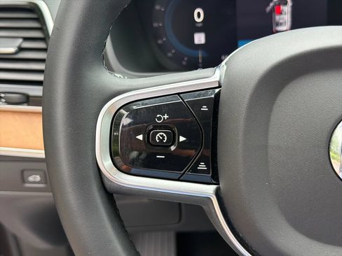 Used 2023 Volvo XC90 B6 Plus AWD/4WD image 25
