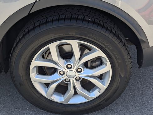 Used 2020 Land Rover Discovery SE AWD/4WD image 7