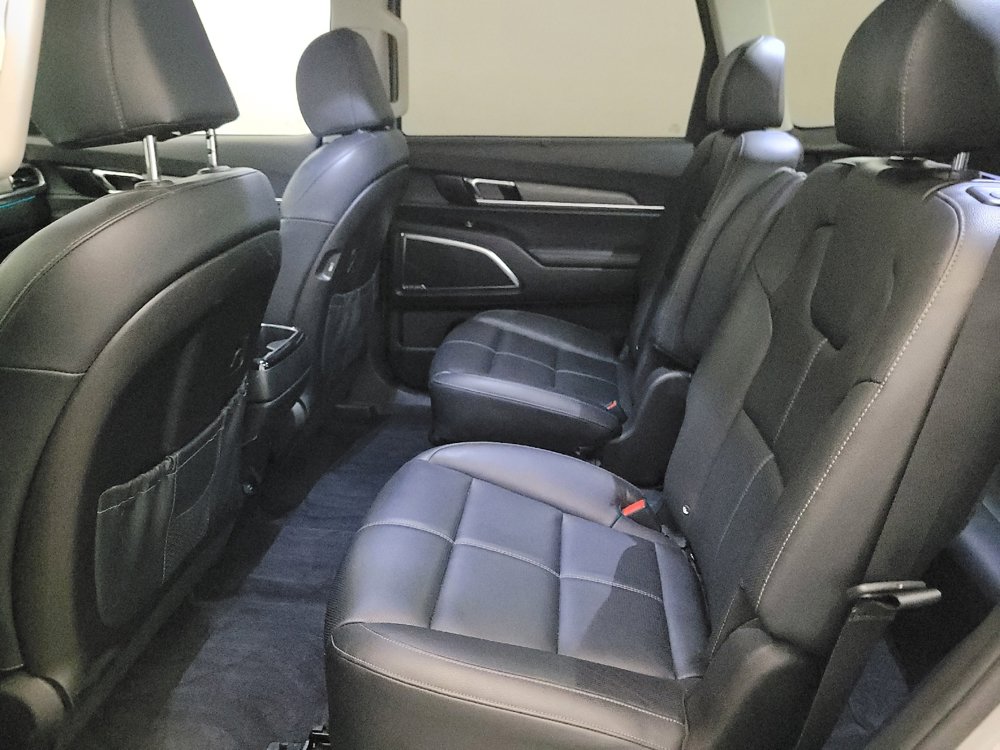 Used 2022 Kia Telluride SX w/ Nightfall Edition Package AWD/4WD image 18