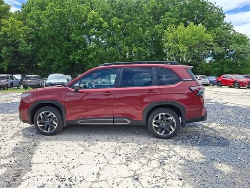Certified 2025 Subaru Forester Limited AWD/4WD image 6