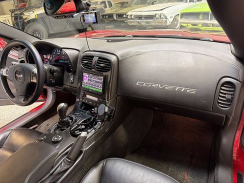 Used 2011 Chevrolet Corvette Z06 RWD image 32