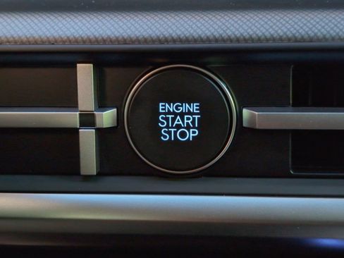 New 2026 Hyundai Santa Fe SE image 23