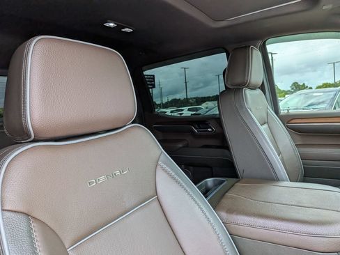 Used 2024 GMC Sierra 1500 Denali w/ Denali Reserve Package AWD/4WD image 25