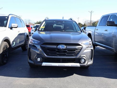 Used 2023 Subaru Outback Touring w/ Popular Package #2 image 6