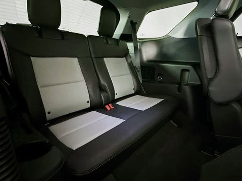 Certified 2022 Ford Explorer XLT w/ Equipment Group 202A image 32