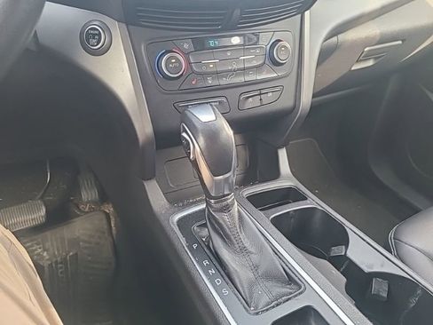 Used 2019 Ford Escape SEL FWD image 16