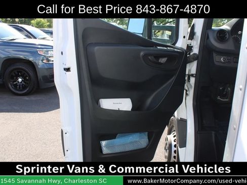 Used 2023 Mercedes-Benz Sprinter 3500 image 18