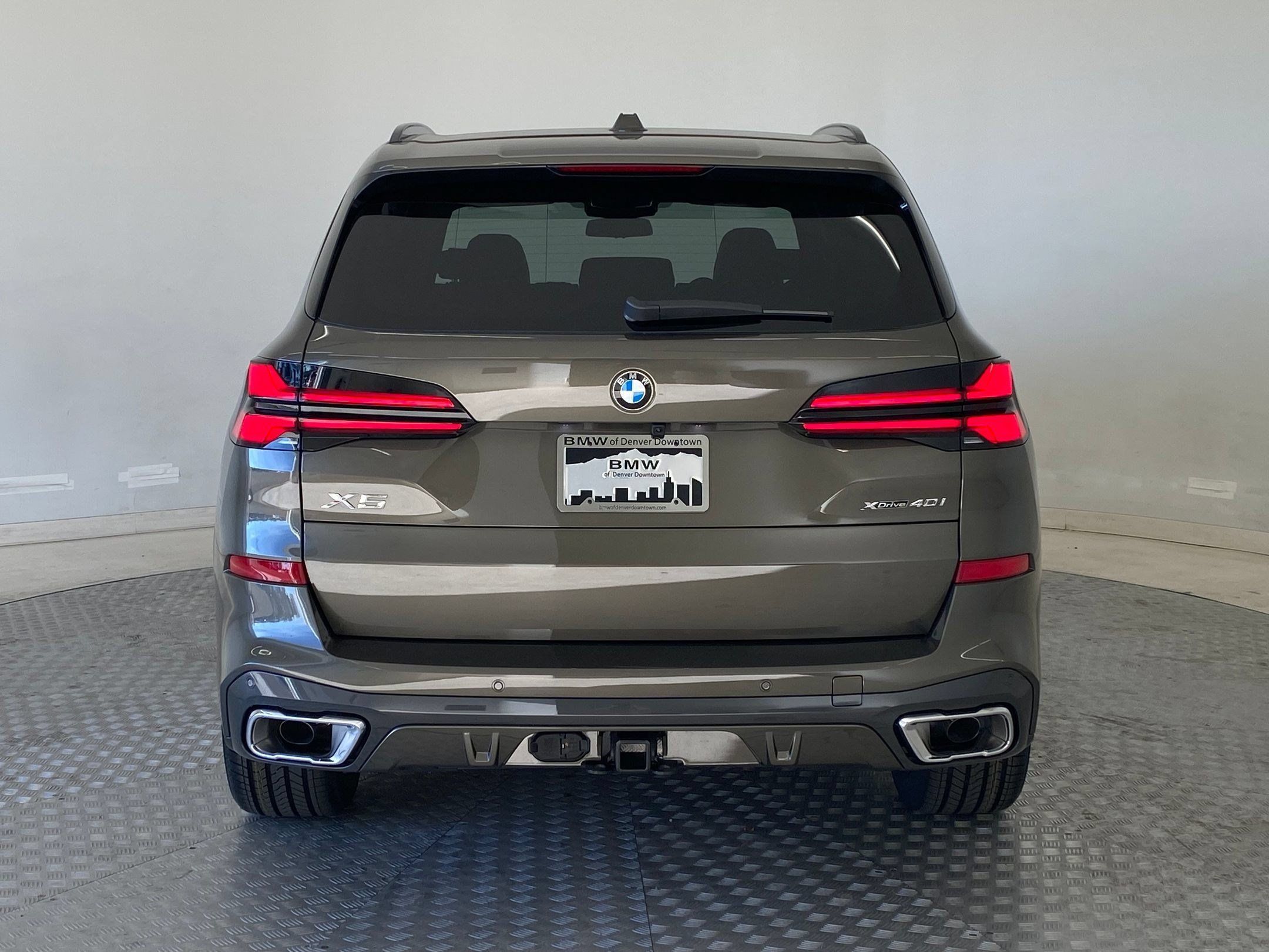 Used 2026 BMW X5 xDrive40i w/ M Sport Package AWD/4WD image 9