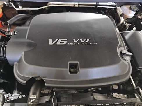 Used 2022 Chevrolet Colorado Z71 AWD/4WD image 31