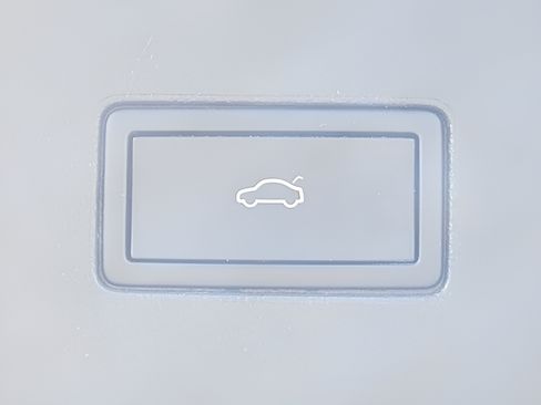 Certified 2025 Volkswagen Atlas SE FWD image 26