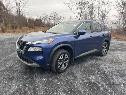 Used 2023 Nissan Rogue SV image 4