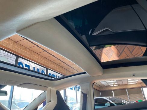 Used 2017 Tesla Model S 75D image 18