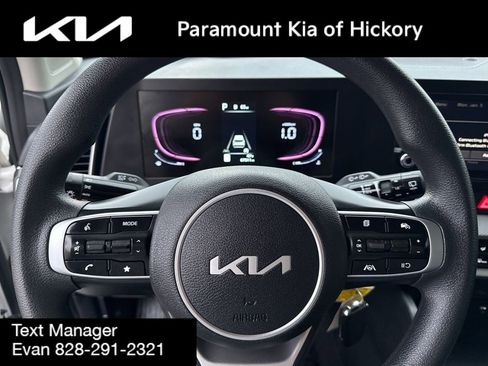 Used 2023 Kia Sportage LX image 30