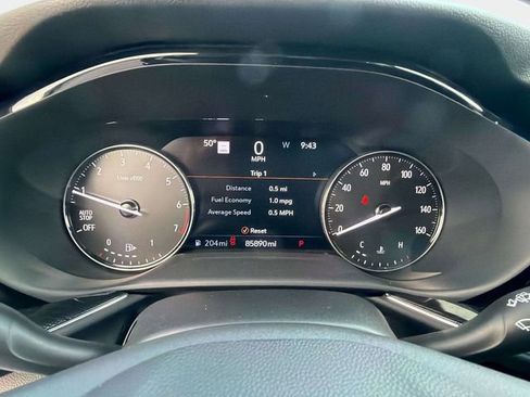 Used 2022 Buick Envision Essence w/ Technology Package I image 29