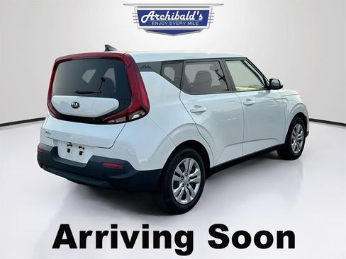 Used 2021 Kia Soul LX FWD image 5