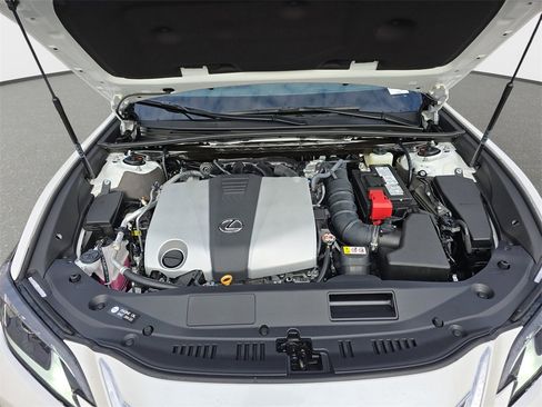 New 2025 Lexus ES 350 w/ Premium Package image 30