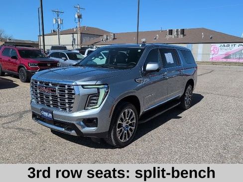 Used 2025 GMC Yukon XL Denali image 17
