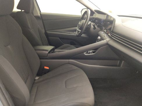Used 2023 Hyundai Elantra SEL w/ Convenience Package FWD image 21