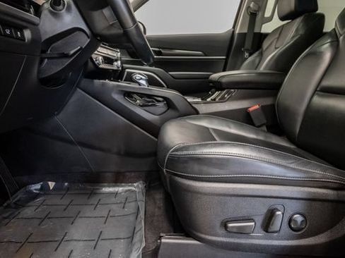 Certified 2025 Kia Telluride S AWD/4WD image 12