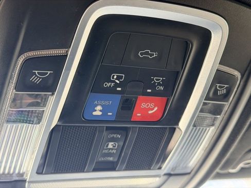 Used 2022 RAM 3500 Laramie w/ Night Edition image 18