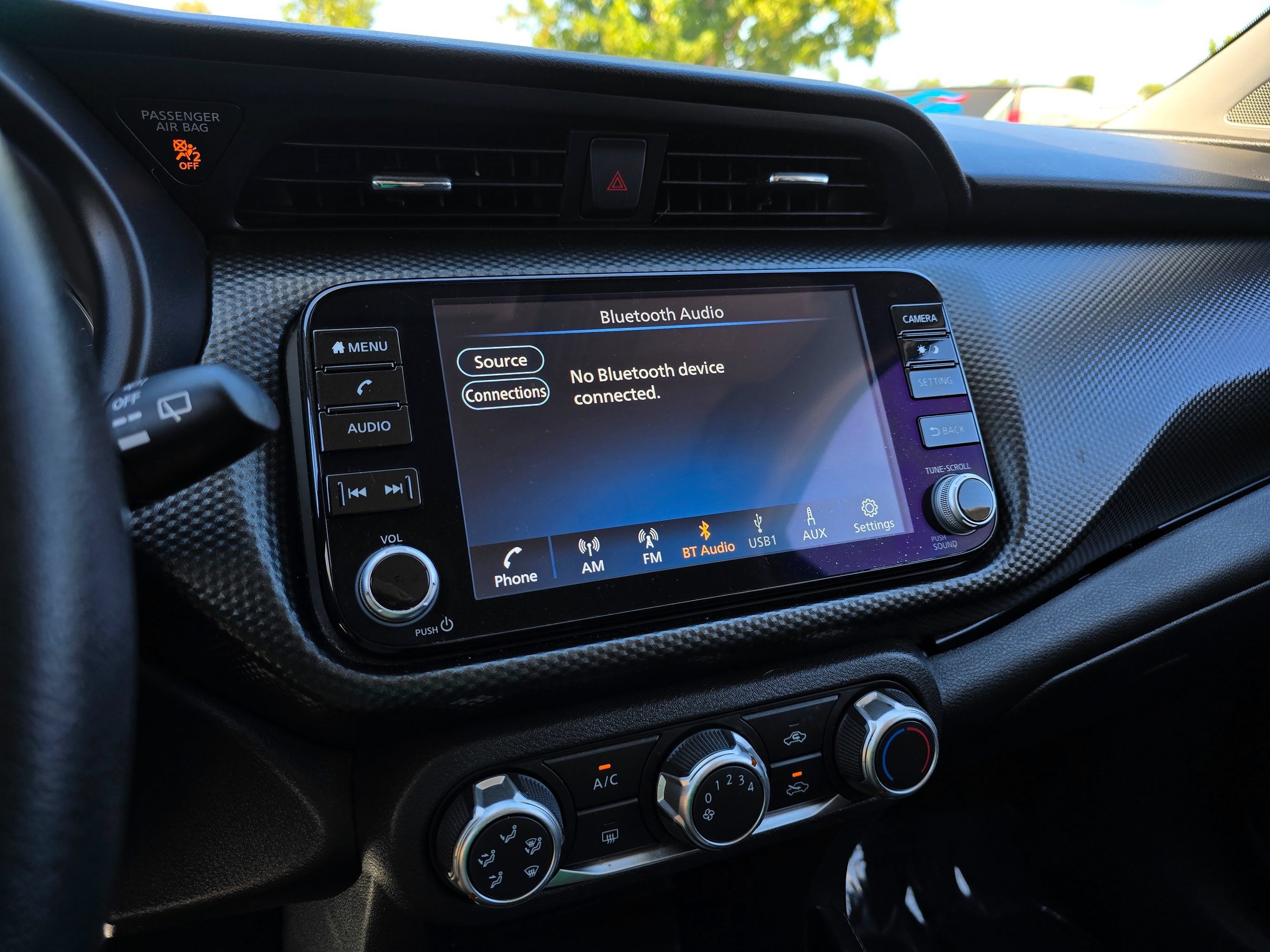 Used 2023 Nissan Kicks SV FWD image 33