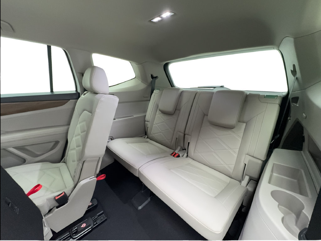 Used 2026 Volkswagen Atlas SE FWD image 28