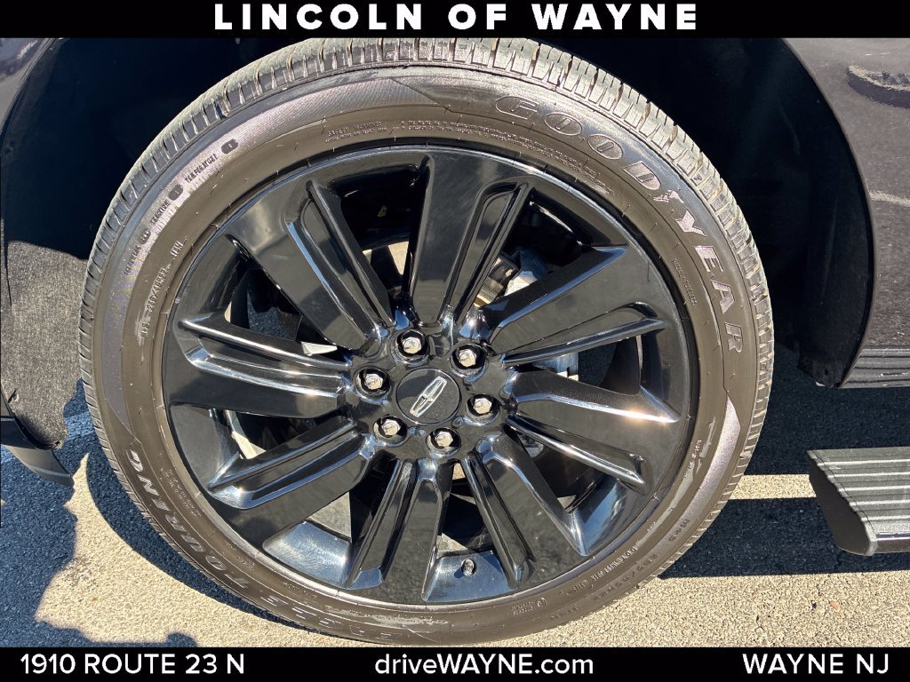 Certified 2024 Lincoln Navigator Reserve AWD/4WD image 29