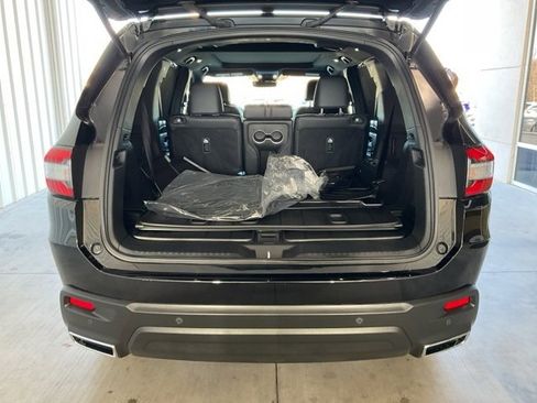 Certified 2025 Honda Pilot Black Edition image 22