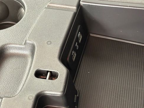 Used 2024 RAM 1500 Classic SLT RWD image 34