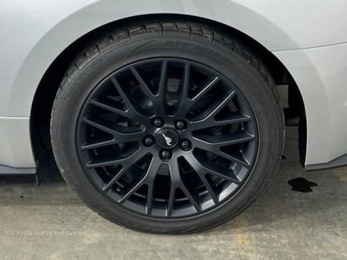 Used 2015 Ford Mustang GT Premium image 39