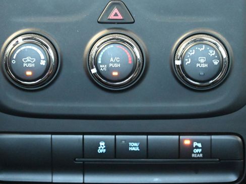 Used 2021 RAM 1500 Classic Warlock image 38